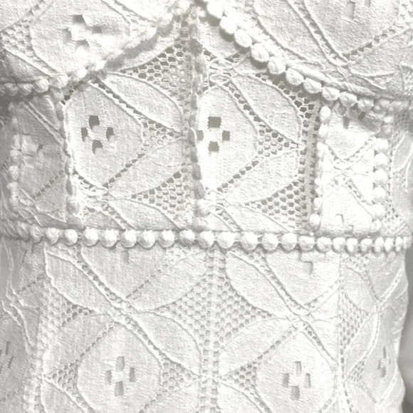 Saints + Secrets White V-Neck Sleeveless Lace Asymmetrical Midi Dress Size S - Picture 4 of 9